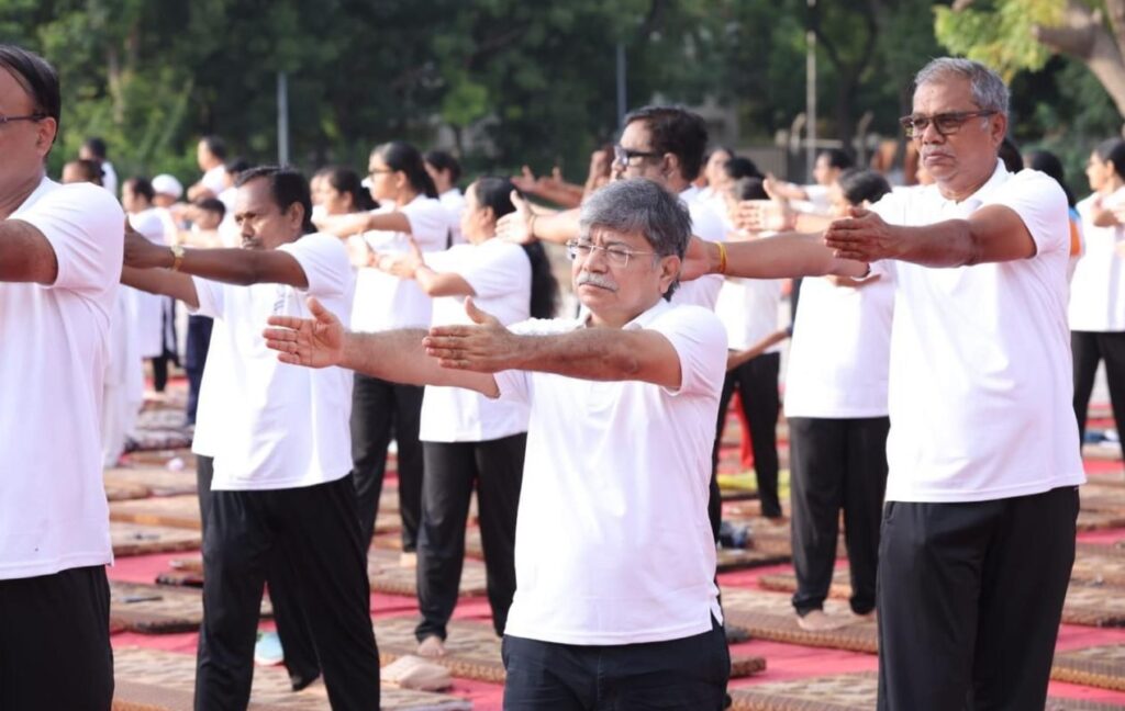 21 June-Yoga-DPA